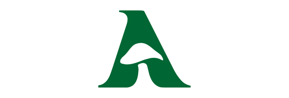 Logotipo oficial de Amanitas, marca de cosmética botánica natural, con tipografía elegante y el distintivo icono del hongo.